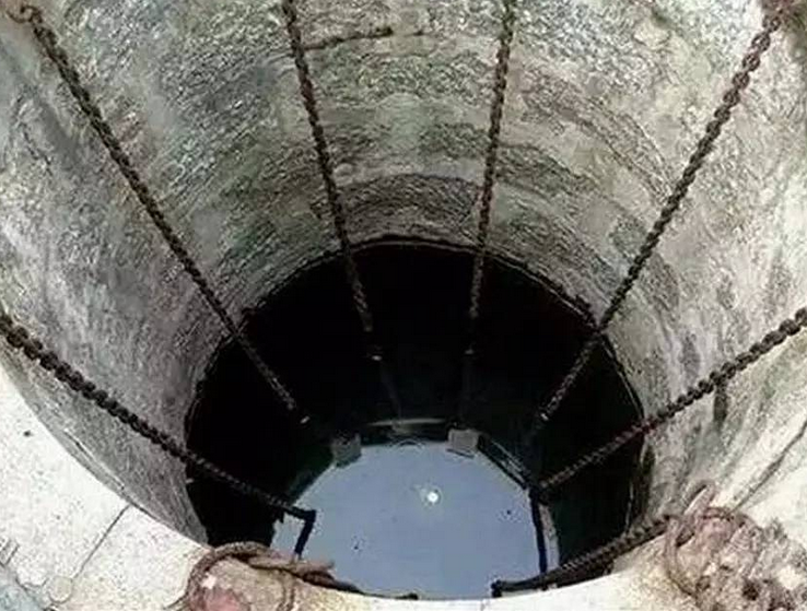 難道鎖龍井下面真的鎖著龍嗎？